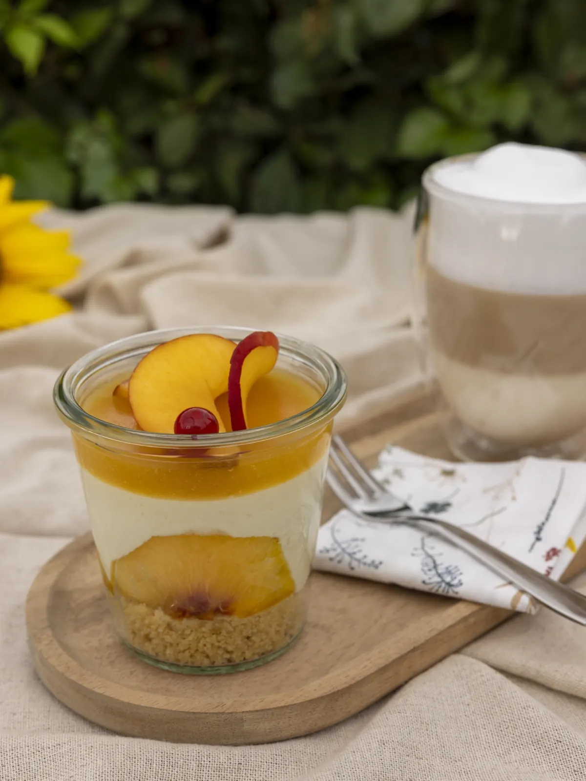 Dessert im Glas mit Deckel